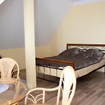 Apartamento Gyoengyoem Balatonalmádi