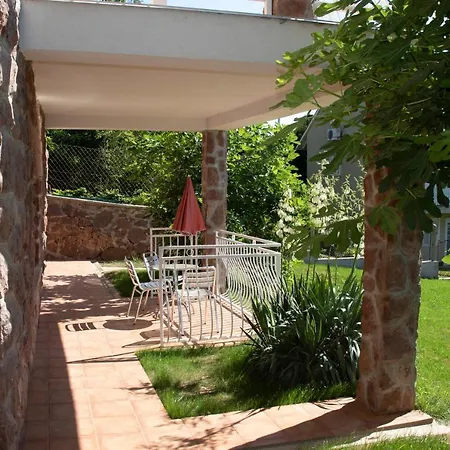 Gyoengyoem Апартаменты *